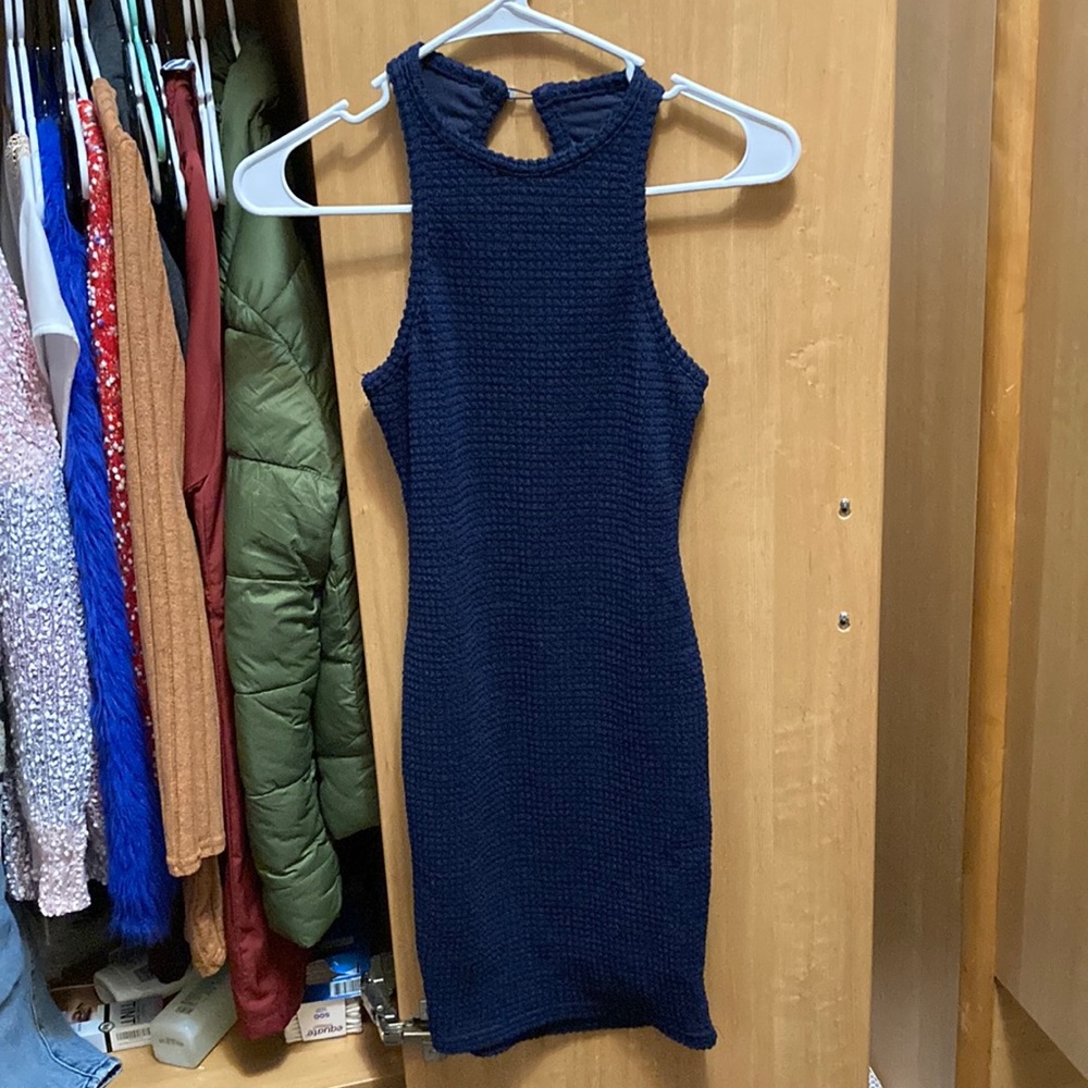 NWOT! KEYHOLE BACK HALTER BODYCON DRESS!